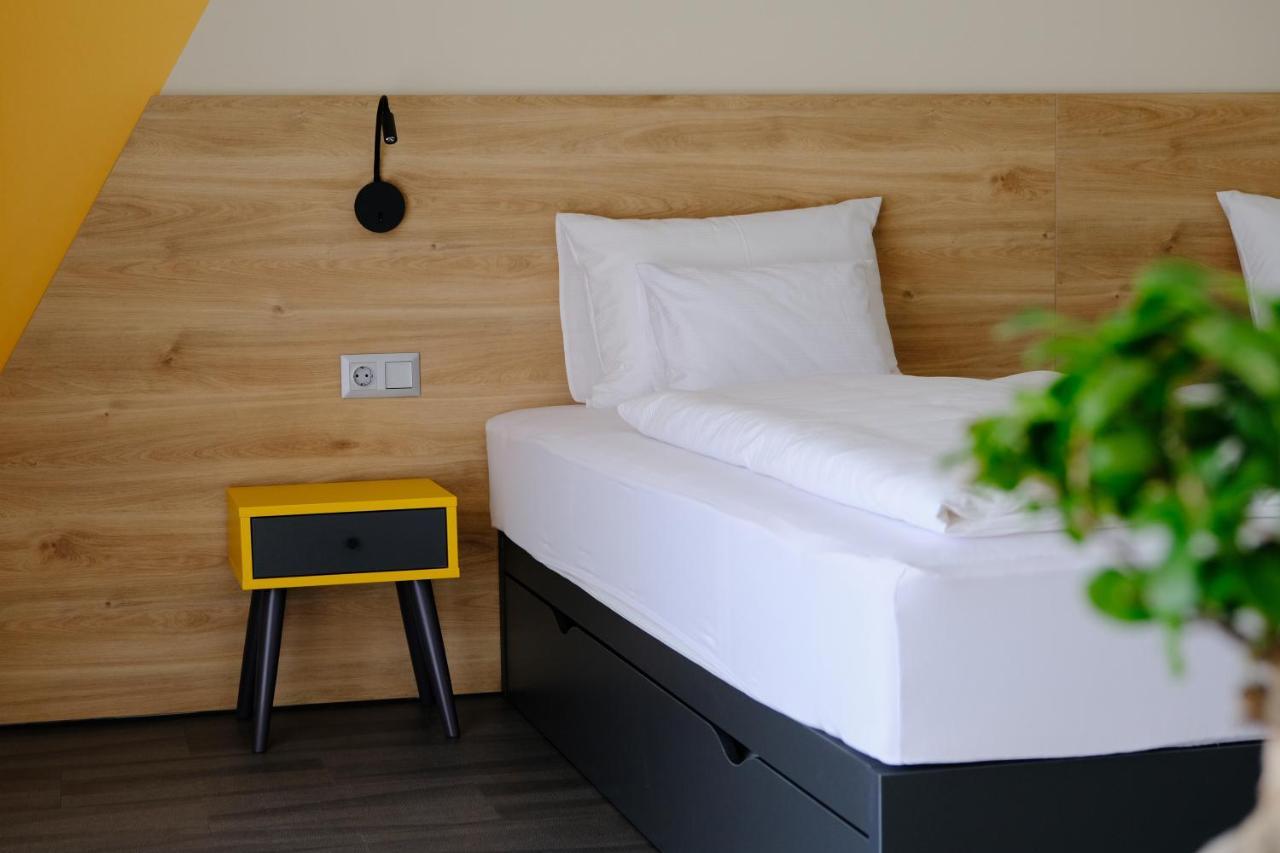 Kiraly Park Hotel Szombathely Bagian luar foto